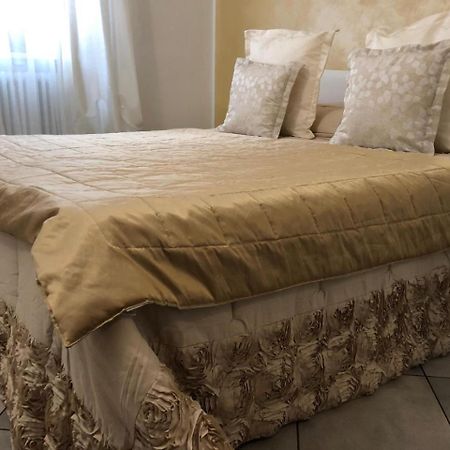 Suite House Mantova Bagian luar foto