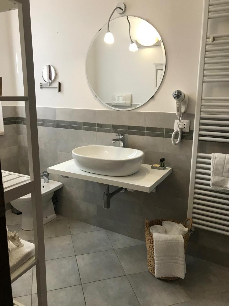 Suite House Mantova Bagian luar foto
