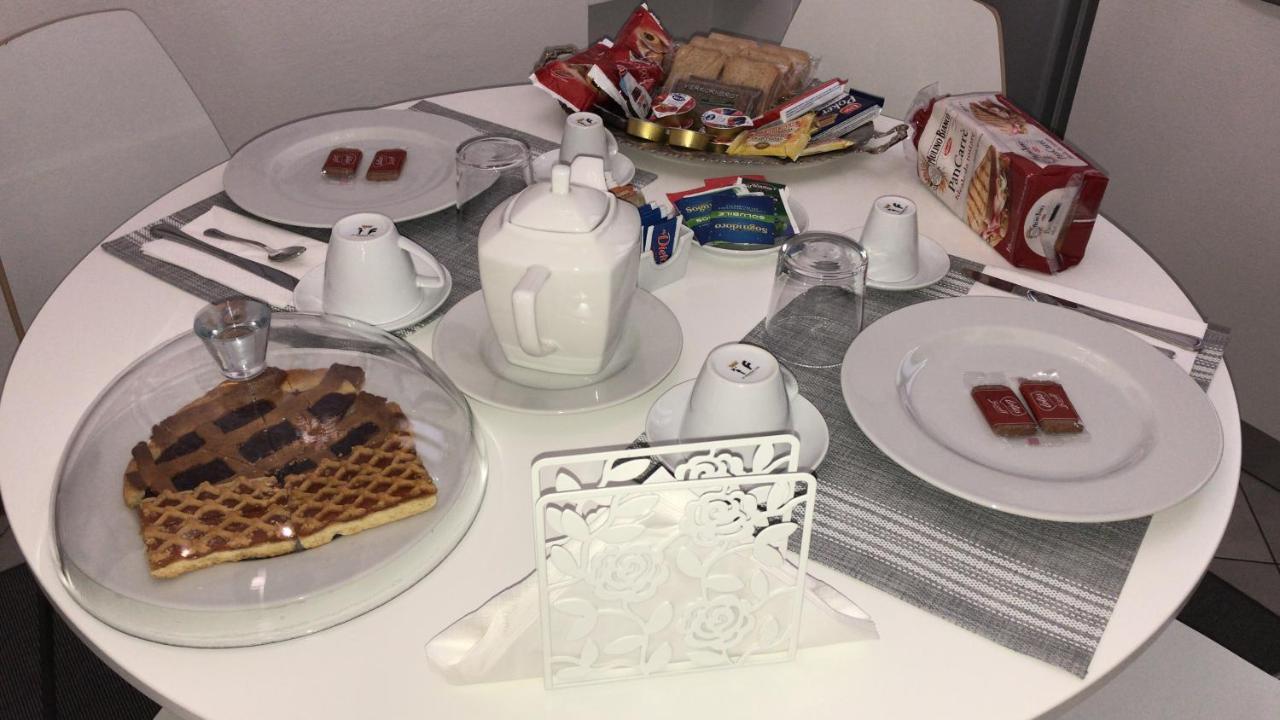Suite House Mantova Bagian luar foto