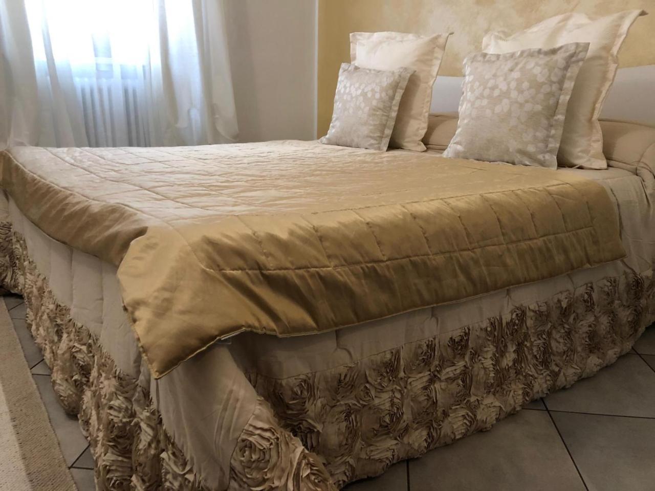 Suite House Mantova Bagian luar foto